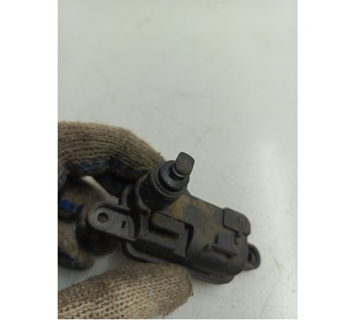 Замок лючка бензобака