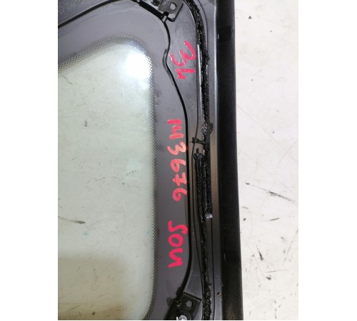 Глухое стекло заднее левое, форточка