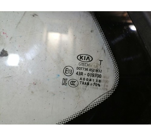 Глухое стекло заднее левое, форточка