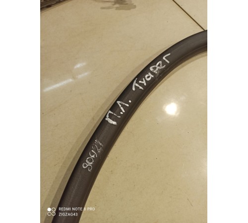 Уплотнитель двери(передний левый)