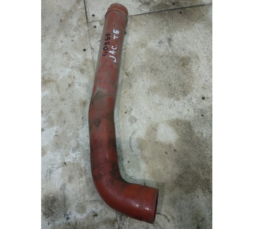 Патрубок системы охлаждения