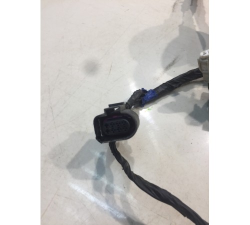 Электропроводка двери (задняя, правая)