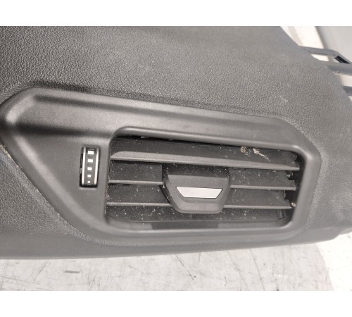 Обшивка центральной стойки(правая нижняя)