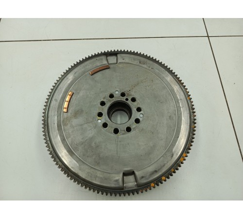 Маховик двигателя