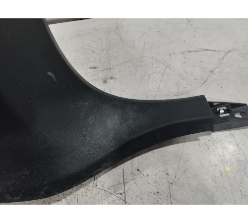 Обшивка центральной стойки(правая нижняя)