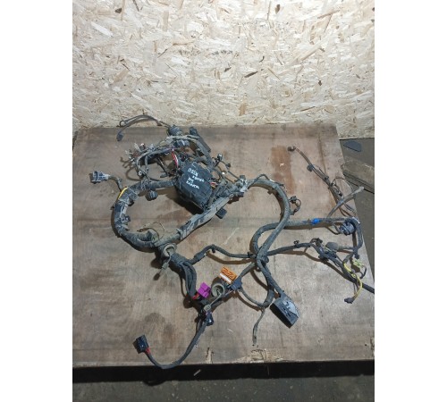 Электропроводка подкапотная с монтажным блоком