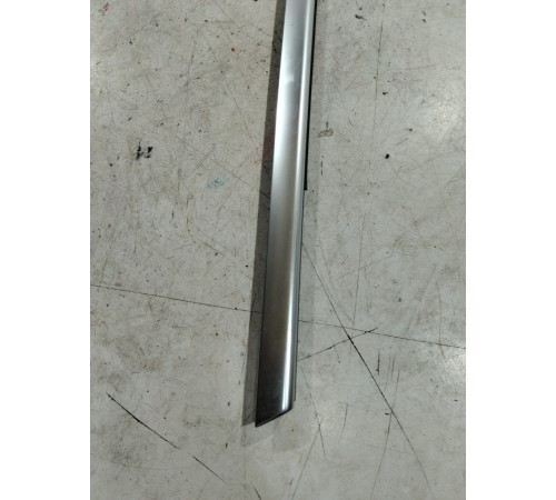 Уплотнитель стекла (задний левый наружный)