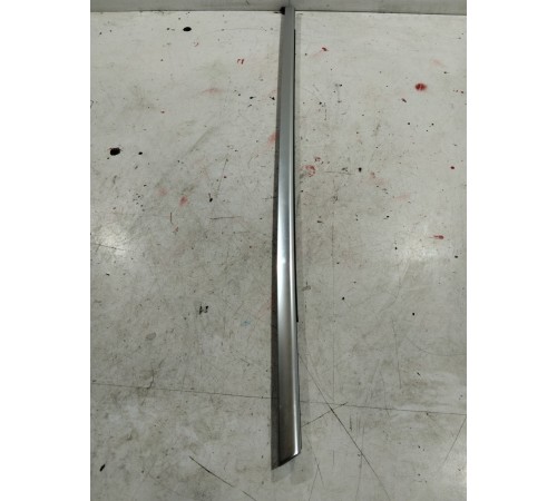 Уплотнитель стекла (задний левый наружный)