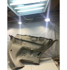 Обшивка багажника (правая)