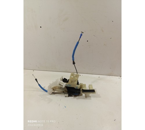 Замок двери передний правый