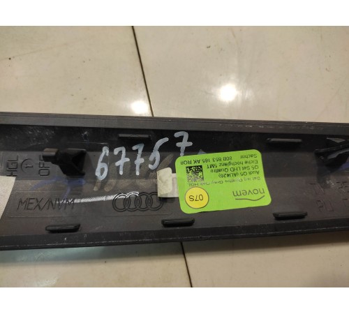 Молдинг двери (передний, правый)