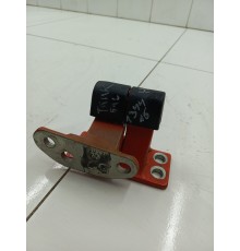 Петля двери багажника нижняя