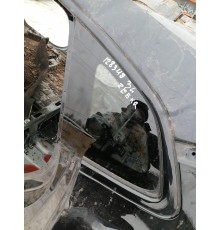 Глухое стекло заднее левое