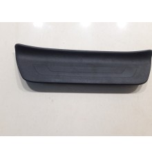 Накладка порога (задняя правая)