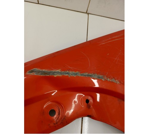 Крыло переднее левое