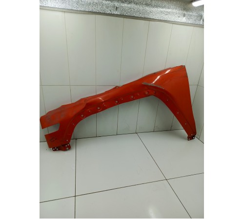 Крыло переднее левое