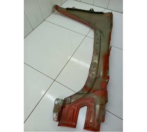 Крыло переднее левое