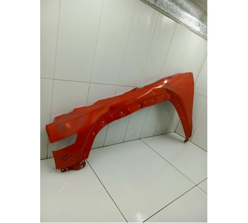 Крыло переднее левое