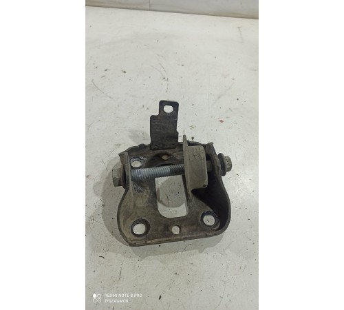 Крепление рычага подвески заднее левое