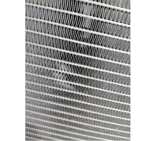 Радиатор охлаждения двигателя