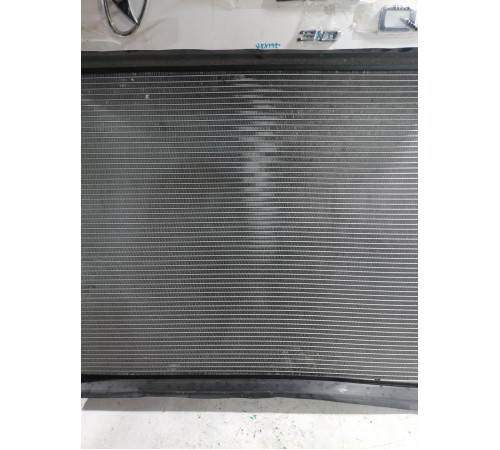 Радиатор охлаждения двигателя