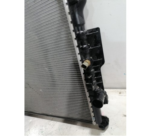 Радиатор охлаждения двигателя