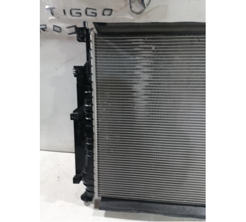 Радиатор охлаждения двигателя