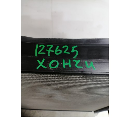 Радиатор охлаждения двигателя