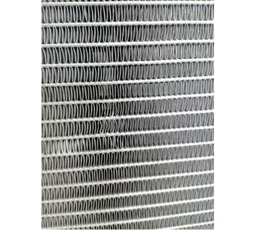 Радиатор охлаждения двигателя