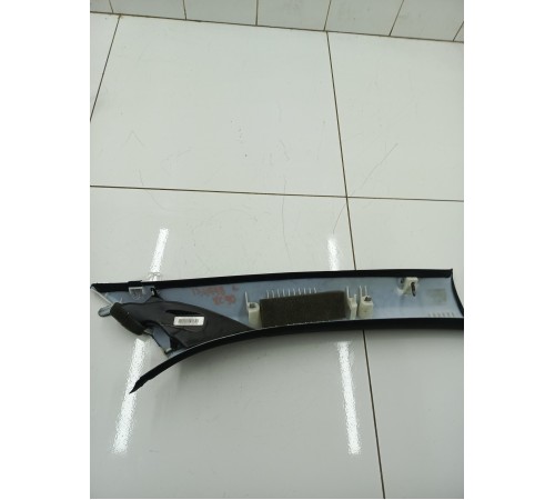 Обшивка стойки лобового стекла левая