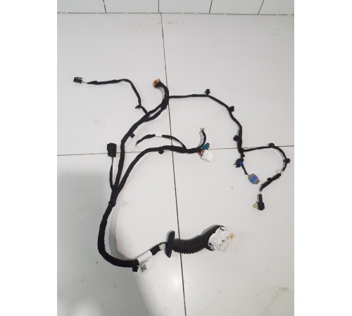 Электропроводка двери передняя левая