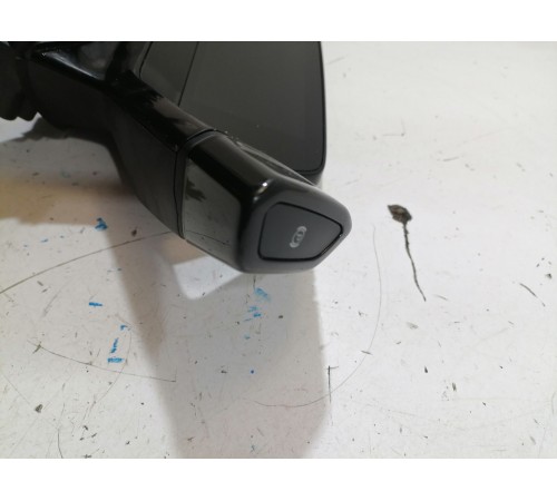 Панель приборов с селектором режимов вождения