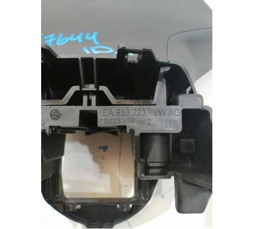 Панель приборов с селектором режимов вождения