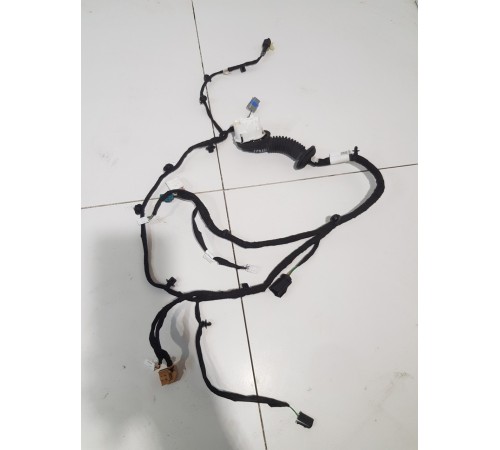 Электропроводка двери передняя левая