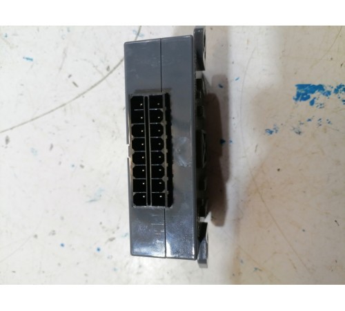 Блок управления заднего сиденья