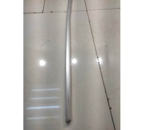 Уплотнитель стекла (задний, левый)