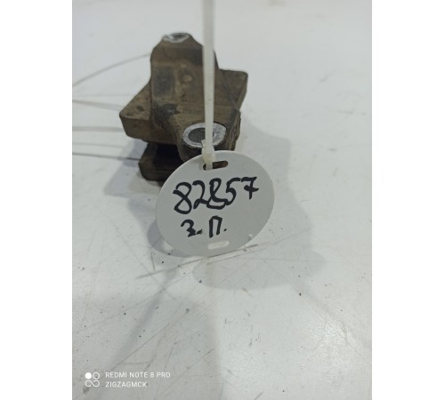 Кронштейн(крепление) амортизатора задний правый