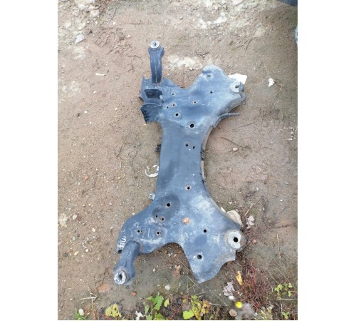 Балка подвески передняя (подрамник)