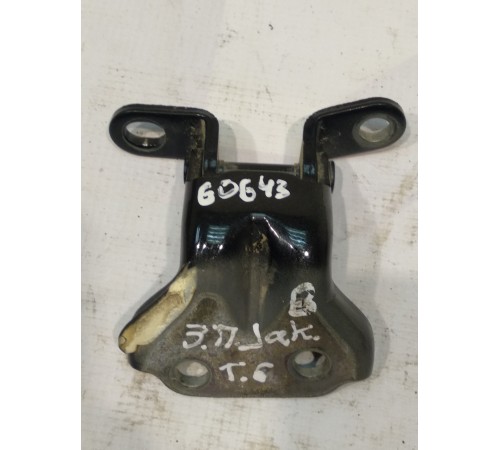 Петля задней двери верхняя