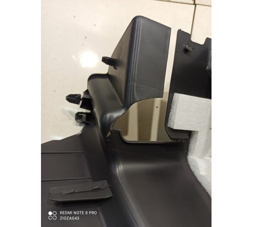 Накладка багажника (задняя,правая)