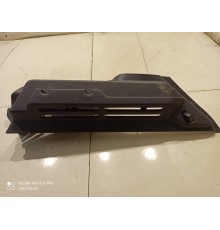 Накладка багажника (задняя,правая)