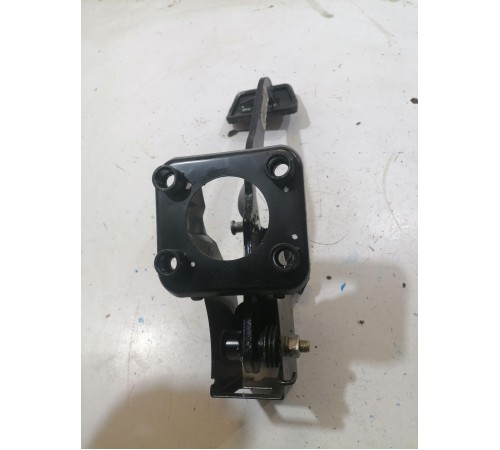 	Педаль тормоза