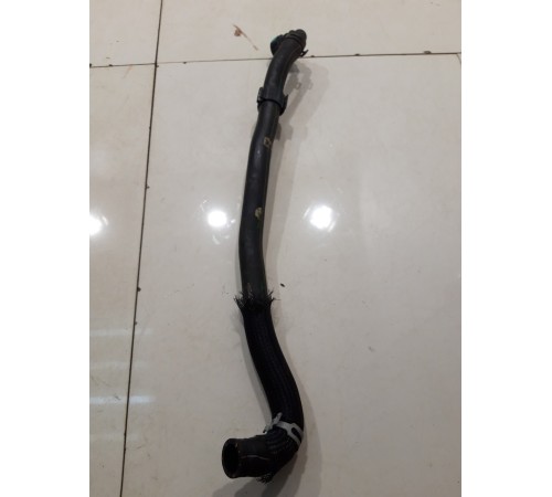 Патрубок системы охлаждения