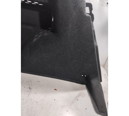 Обшивка багажника левая