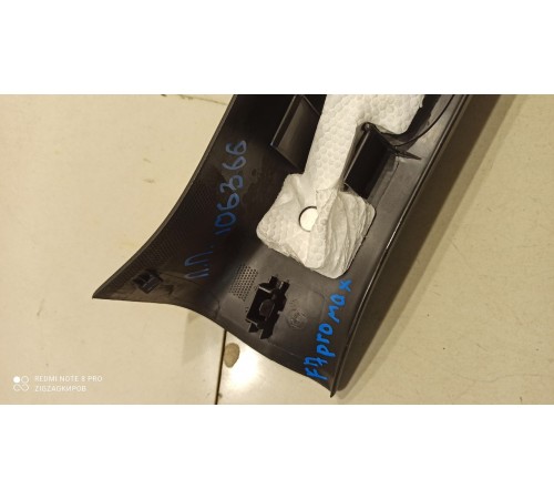 Накладка порога (передняя, правая, с подсветкой)