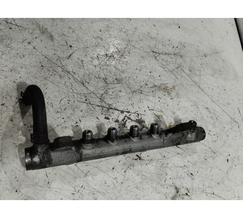 Топливная рампа рейка