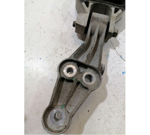 Опора двигателя задняя