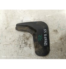 Брызговик задний правый