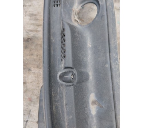 Жабо (решетка) под лобовое стекло