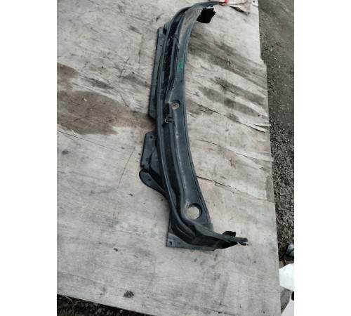 Жабо (решетка) под лобовое стекло